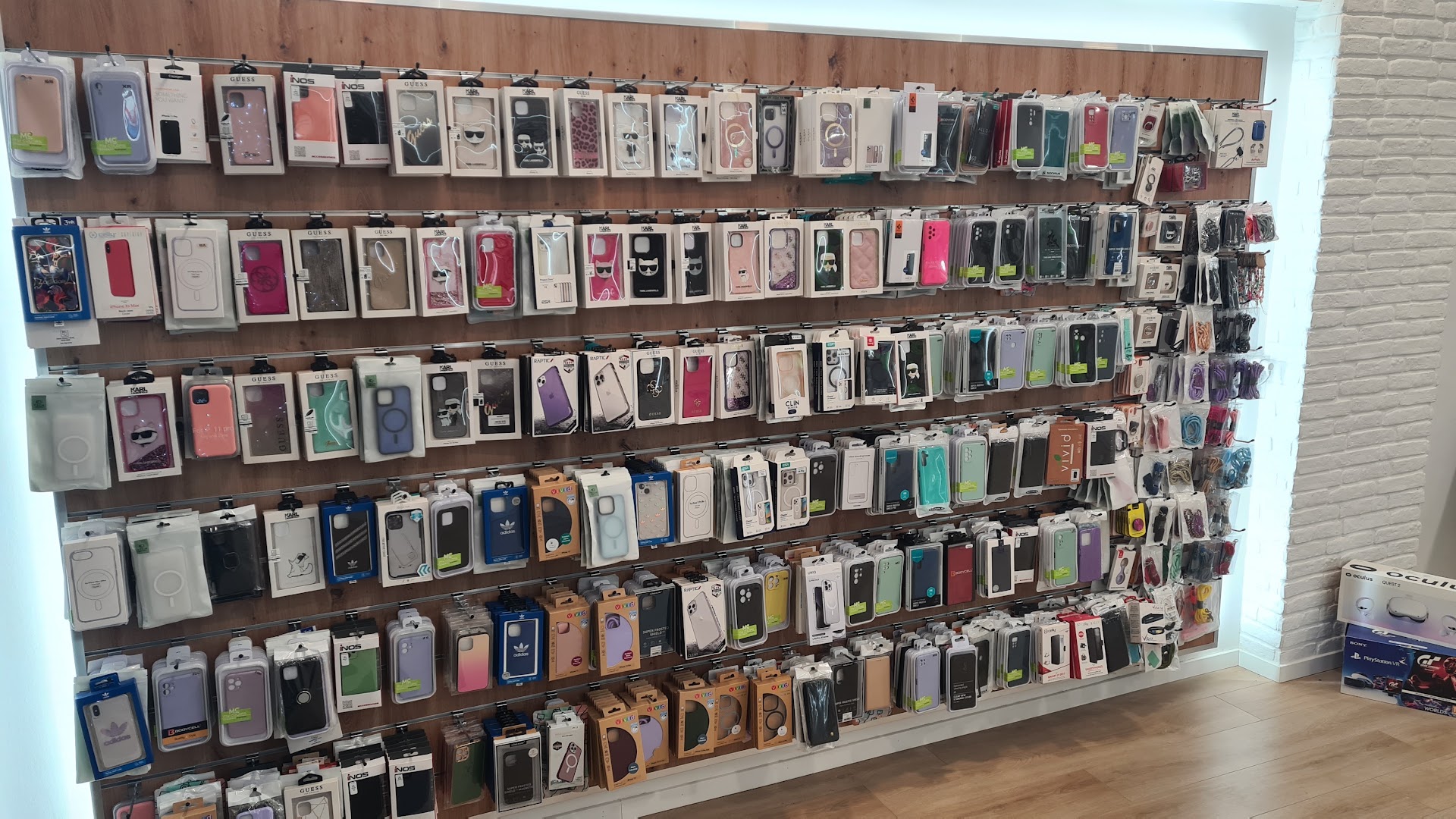 My Tech Store - Καρανίκας Βασίλειος (Sales & Repair Services Mobile Phones, Computers, Accessories) — Φωτογραφίες 2